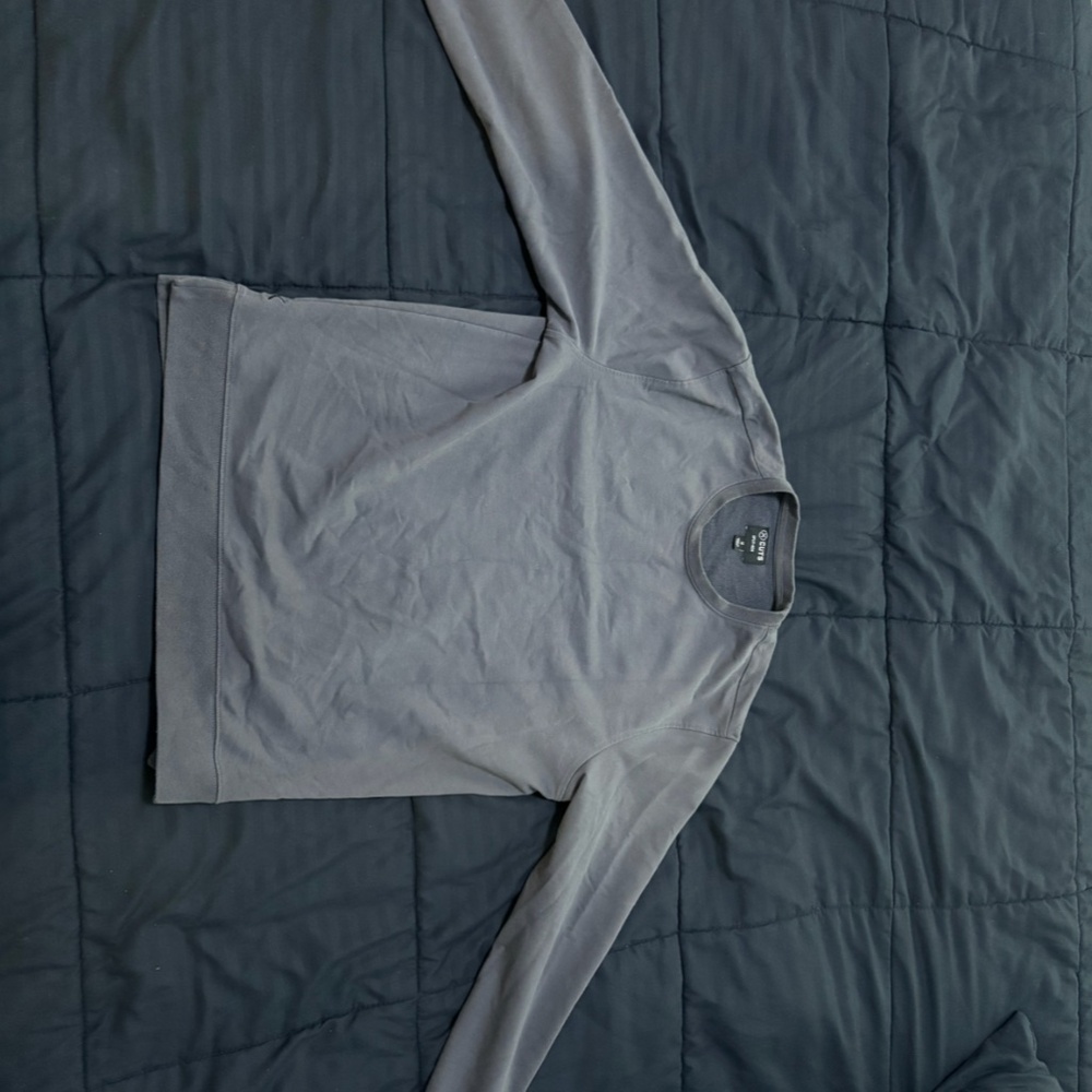 Cuts Cast Iron Pullover Crew Split-Hem